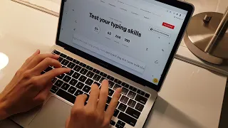 Live Chat - Free Typing Test