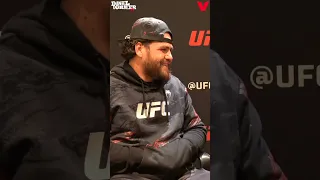 Tai Tuivasa reveals to DC that he NEVER lifted weights before! 🤯 #shorts #taituivasa #weightlifting