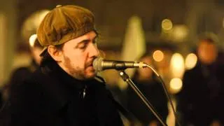 Everybody Hurts - (cover) Rob singing in Covent Garden