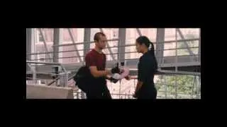 PREMIUM RUSH First Look Trailer Hindi