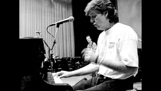 Paul McCartney 1993 rehearsal "Step right this way..." for the Beatles song MAGICAL MYSTERY TOUR!