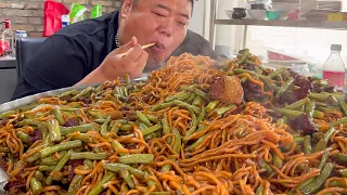 [Fat Monkey Latest] Monkey Brother spent 80 yuan to make braised noodles. More than 10 people could