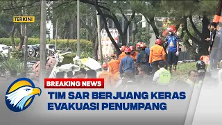 BREAKING NEWS - Perjuangan Tim SAR Evakuasi Penumpang Pesawat Di BSD, Serpong