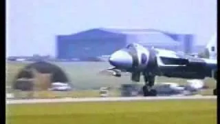 Vulcan XH558 at ATI 1992 at Boscombe Down