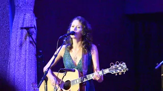 Sarah Lee Guthrie Catch the Wind Oct 2 2017 Chicago nunupics