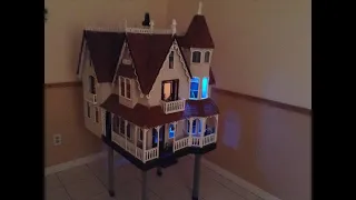 Victorian Doll House  - TOUR