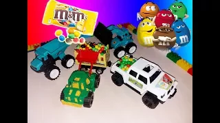 M&M мультик для детей, трактор перевернул всех M&M  the tractor turned over all