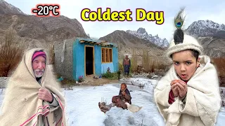Coldest Day in My Village 🥶 Etni Sardi Main Vlog Bana Liya | Mountain Village Life in Pakistan