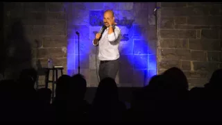 Maz Jobrani - Kicking brown people off planes and Trump is an idiot!