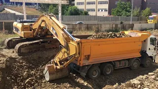 Cat 336D is Digging Foundation
