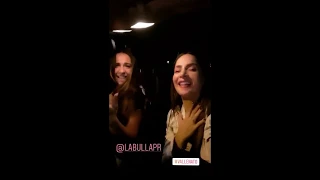 Carmen Villalobos Cantando Vallenato, (esperando el final del paraíso con familiares y amigos)