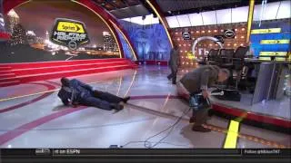 Inside the NBA - Shaq goes boom