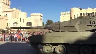 Leopard Tank. Turret Rotating