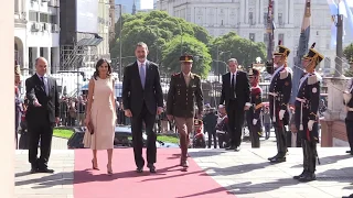 Llegada de Sus Majestades los Reyes a la Casa Rosada