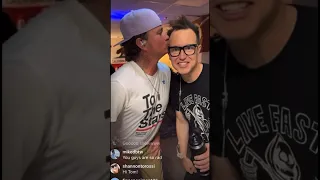 🤣 Tom Delonge KISSES Mark Hoppus backstage at a concert on Instagram Live! #Blink182