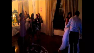 THE PARTY TECHNICIAN : RUDI & CHARNE CARSTENS WEDDING - BOUQUET TOSS