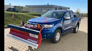 Montage eines Schneepflugs am Pickup Ford Ranger