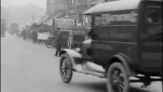 LiveLeak - High Quality 1931 Footage Of Tower Bridge Road Market