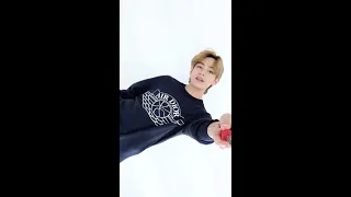 BTS (방탄소년단) Sing 'Dynamite' with me - V