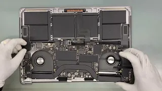 MacBook Pro (15 inch, 2018)‎ Top Case & Screen Replacement