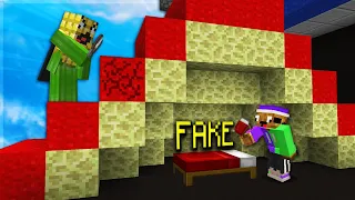 Hiding in a FAKE Bed Defense in Bedwars