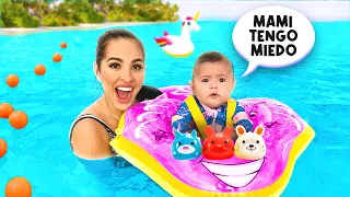 NASYA NADA EN EL MAR POR PRIMERA VEZ 🌊😨 | Karla Bustillos