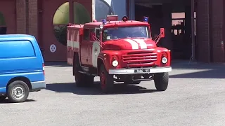 *RARE* ZiL-130 Gas & Smoke Protection Unit responding to call