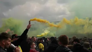 Manchester United fans break into Old Trafford