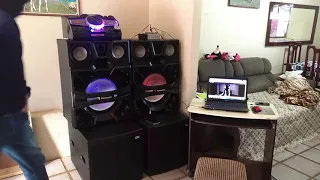 Panasonic MAX9000 com subwoofer de 18" Compact NHL PRO SOUND. Vídeo gravado há alguns meses.