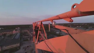 crane climb umeå (police helicopter escape)