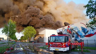 GRIP 2! Zeer Grote Brand Vice Versa Oss vanaf het begin in beeld - Brandweer massaal in actie