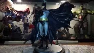 Seinfeld SUPERMAN vs BIG Bang Theory Dark Crusader statue!