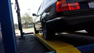 E34 95 BMW 540i 6speed flowmaster super10