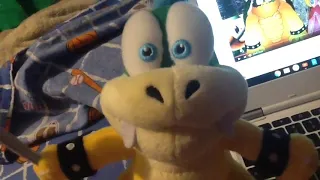 Larry reacts to Two Koopas for a throne part 3