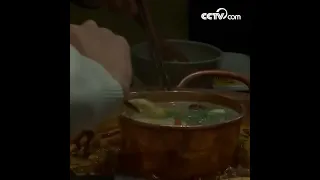 Chinese hot pot becomes popular in U.S.| CCTV English