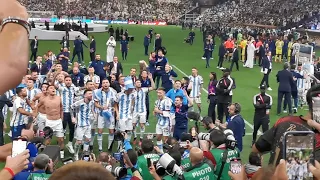 🇦🇷 Players and fans, first "Muchachos, Ahora Nos Volvimos a Ilusionar" 2022 World Cup final whistle