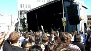 Smells Like Teen Spirit - Nervana (Mathew Street Festival 2010)