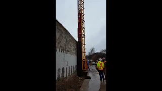 Delmag Diesel Pile Hammer | Driving PZ35 Close to the Wall | Hammer & Steel