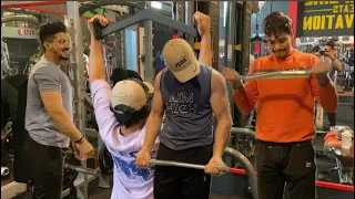 Morning Workout (day 2 ) back workout with them 😂😂