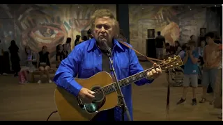 Don McLean at the Van Gogh Museum: live performance Vincent (Starry Starry Night)