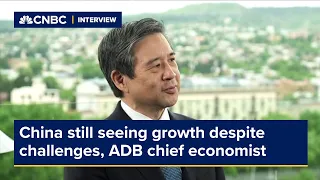 China still seeing growth despite challenges, ADB chief economist says