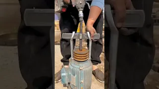 Bearing removal puller