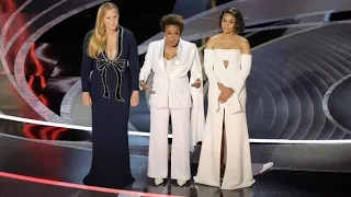 The best of Amy Schumer, Regina Hall, Wanda Sykes’ 2022 Oscars opening