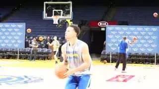 Stephen Curry's Frustrated by Losing in Shooting Contest with Himself!