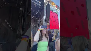 Kissing strangers at a music festival in exchange for pizza