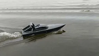 Rc Fishing Boat von Reely in GFK Angelboot, Köderboot mit Heckklappe