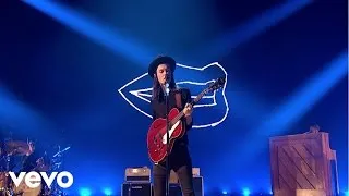 James Bay - Hold Back The River - Live at The BRIT Awards 2016