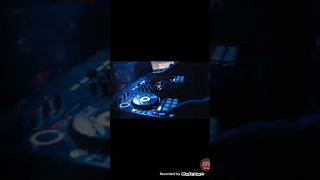 Vali Matei DJ făcută în muzică de club mixată sezonul 9 volumul 5