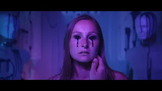 ALAZKA - Dead End (OFFICIAL MUSIC VIDEO)