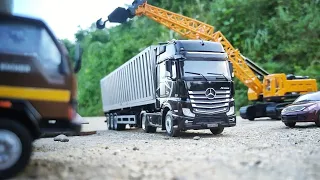 Diecast Model of Mercedes-Benz Actros Truck Trailer | Model Trucks | Auto Legends